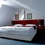 Taverna & Wine Jeruzalem Guest house